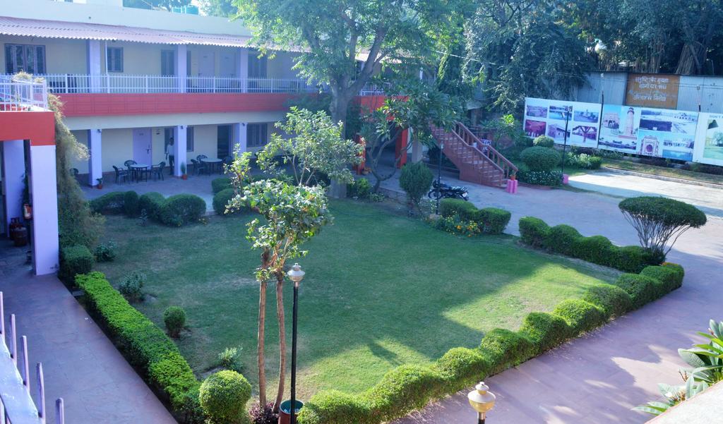 פטפור סיקרי Hotel Goverdhan Tourist Complex מראה חיצוני תמונה