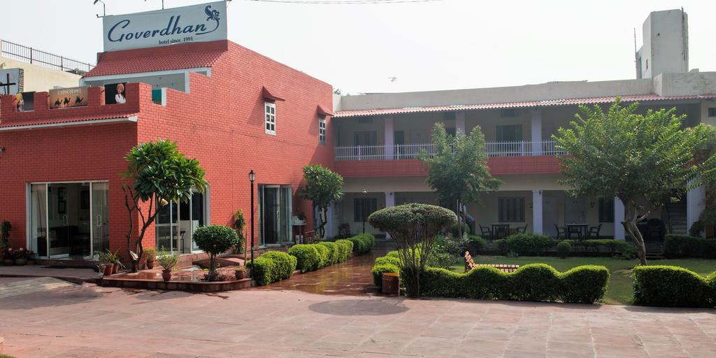 פטפור סיקרי Hotel Goverdhan Tourist Complex מראה חיצוני תמונה